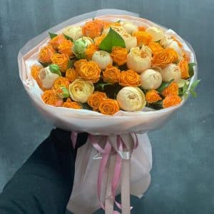 Пионовидные розы стильно